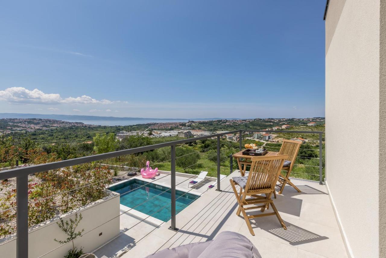 Villa Callista Žrnovnica Exterior foto